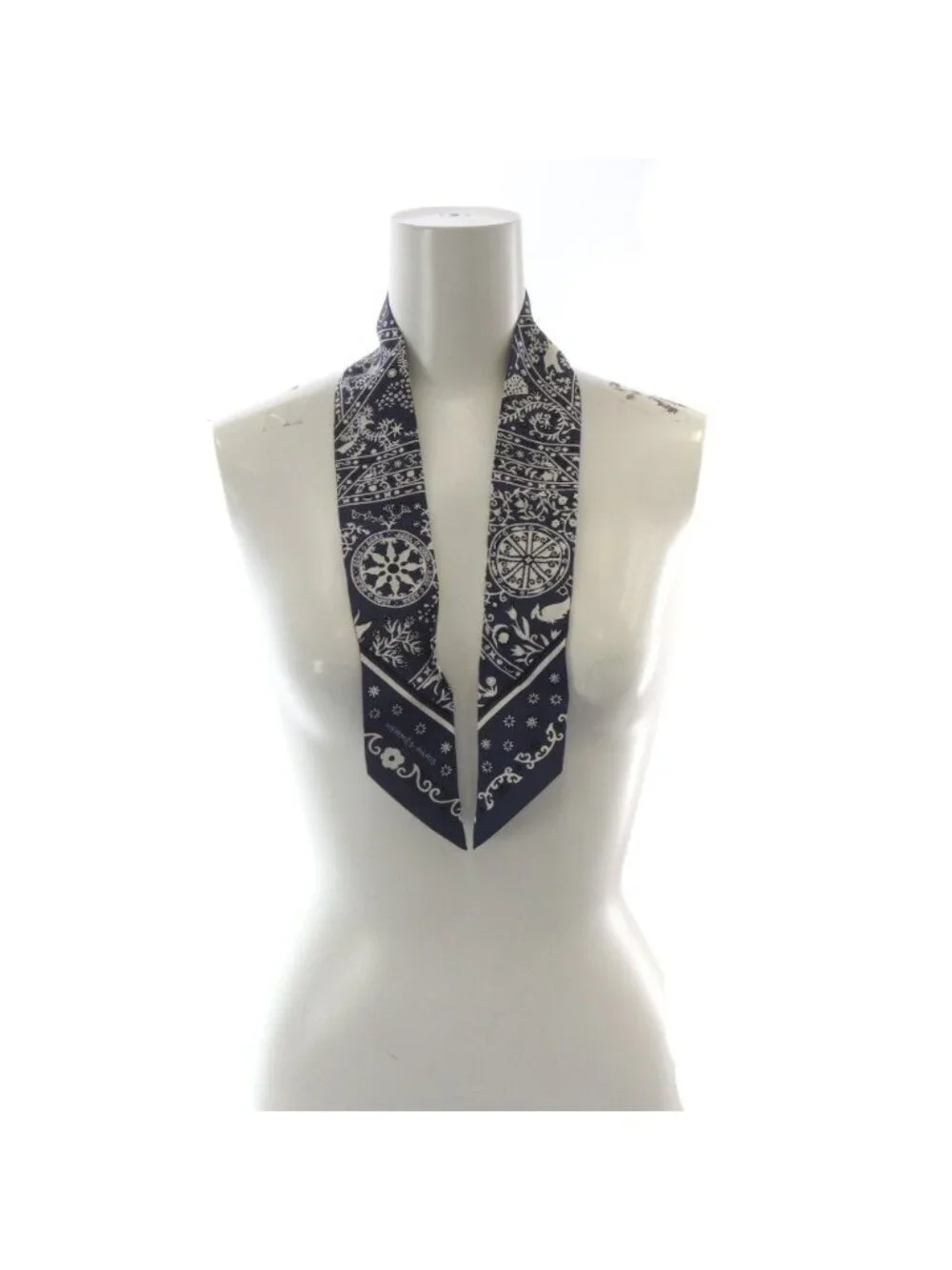 ★SOLD★ Hermes Twill Scarf Peuple du Vent People of the Wind Silk Navy - Picture 7 of 9